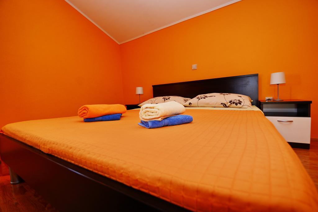 Apartments Sol โซลิเน ภายนอก รูปภาพ