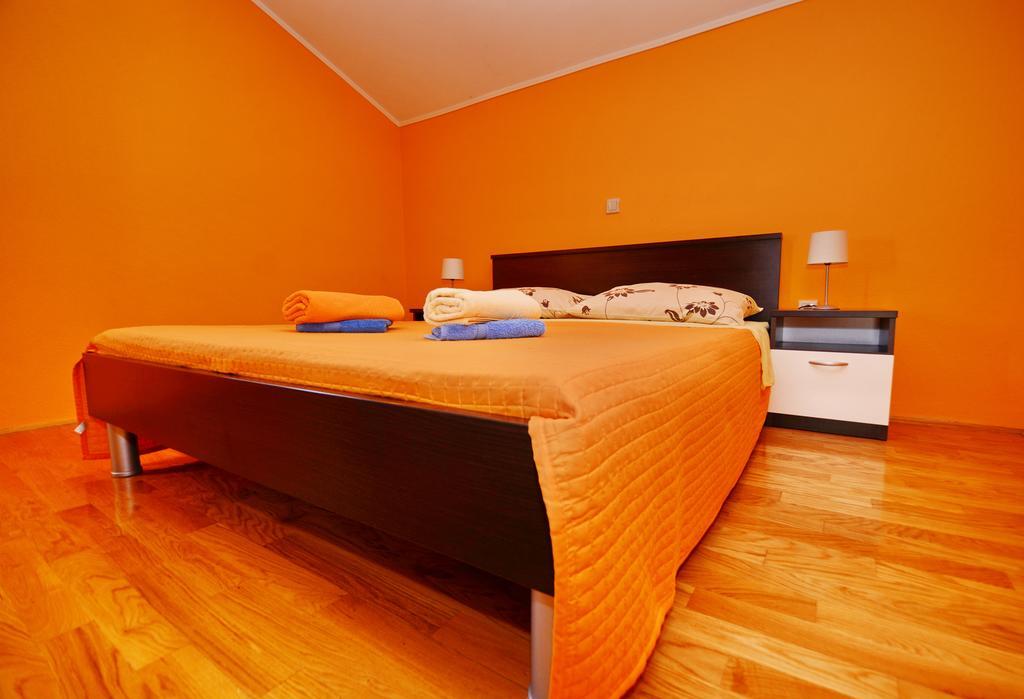 Apartments Sol โซลิเน ภายนอก รูปภาพ